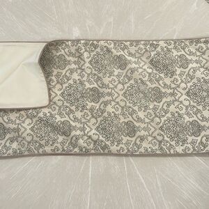 Table Runner